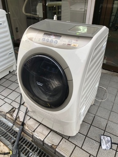 パナソニックドラム洗濯機乾燥機付き　9キロ大阪市内配達設置無料保証有り