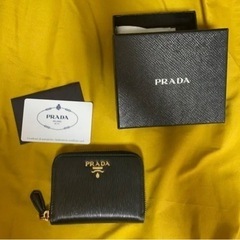 PRADA プラダ財布