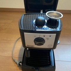 【ネット決済・配送可】デロンギ(DeLonghi)エスプレッソ・...