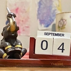 【終了】カレンダー　置物　ゾウ