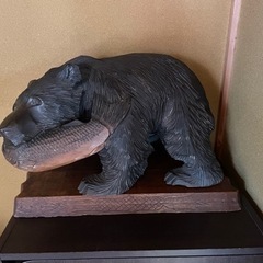 熊の木彫り置物