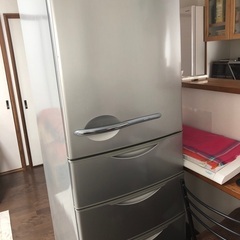 【無料】引取限定　冷蔵庫　SANYO 2011年製　355ℓ 