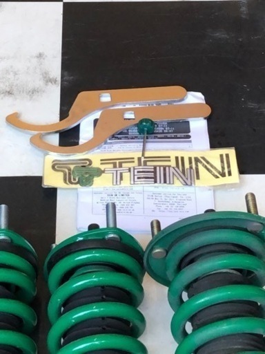 TEIN Flex Z車高調 4本セット 17クラウンなど… （TEIN Flex Z車