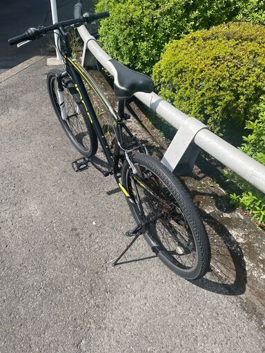 【リサイクルショップどりーむ鹿大前店】No.1020　自転車　26インチ　黒色　6段ギア付き　ベル付き　LEDオートライト付き　鍵付き リサイクルショップどりーむ鹿大前店】No.1020 自転車 26インチ 黒色 6