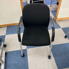 【ネット決済】キャスター付きのオフィス向けの椅子
