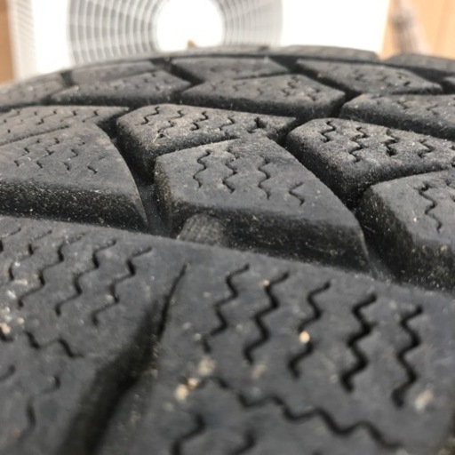 終了」スタッドレスタイヤ、アルミセット「195/80R15」4本 | skvp.co.uk