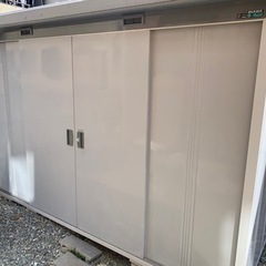 イナバ物置 ＮＥＷベイシー25.25H　大型物置 引取り希望