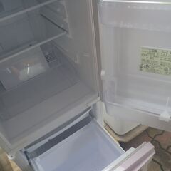 シャープ 137L冷蔵庫 2015年製 SJ-14E2【モノ市場東浦店】41