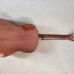 【商談中】アコースティックギター　美品　予備弦あり