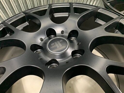 グランドチェロキー (WK）ダイワオートモビルズ　トレイルランナー　18x8.0J 5/127 +56.4