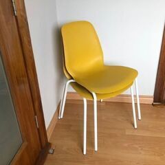 黄色い椅子セット