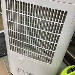 ●販売終了●SHARP  2018年製　衣類乾燥除湿機　コンプレッサー式　プラズマクラスター7000搭載　大容量タンク45Ｌ　14〜28畳　中古品 ○販売終了○SHARP 2018年製 衣類乾燥除湿機 コンプレッサー式