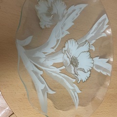 昭和レトロな柄のガラスの大皿