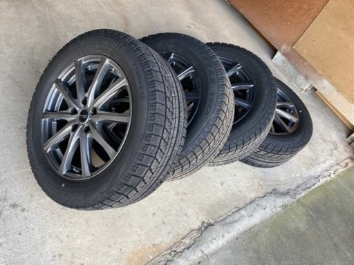 BLIZZAK VRX 225/55R17 2016年製