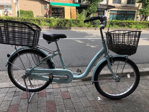 【中古】ブリヂストン　アルミ―ユミニ　22インチ　ほぼ新車・定価6万