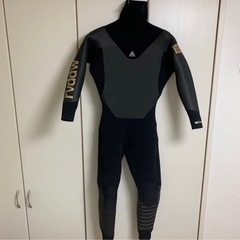 美品 リバーサル ネックエントリー 5×3 セミドライ ML位ウエットスーツ