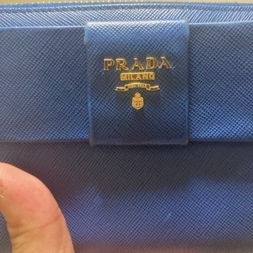 PRADA財布2個売り