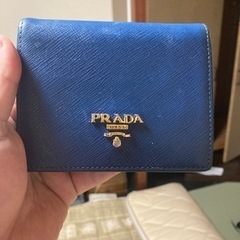 PRADA財布2個売り