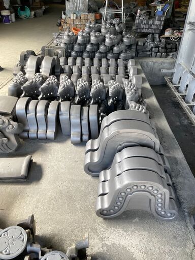希少！・新品・9月10日まで】大量の鬼瓦を格安でお譲りし 