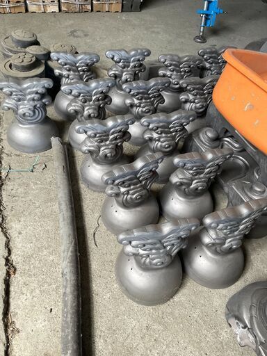 【希少！・新品・9月10日まで】大量の鬼瓦を格安でお譲りします。