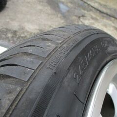 タイヤ　235/40ZR18－245/40R18