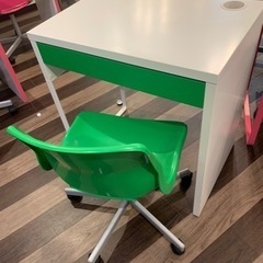 IKEA 子供机　緑