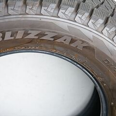 【溝深】BRIDGEATONE BLIZZAK DM-V2 275/65R17 2016年34週製造 4本