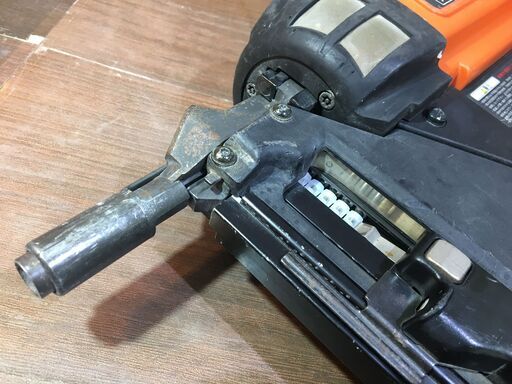 トラックファースト　ガス鋲打ち機　TF-1100JQ　中古品　簡易動作確認済み　【ハンズクラフト宜野湾店】