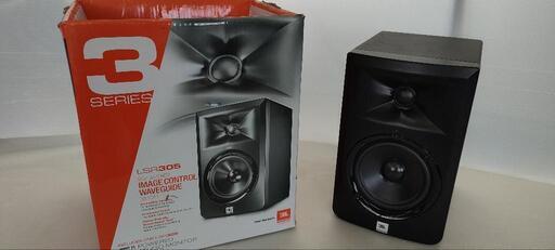 JBL LSR305 パワードスタジオモニタースピーカー ペア Amazon | 【国内正規品】 JBL 2-Way パワード・モニター