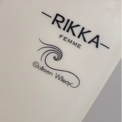 コリーンウィルコックスサーフボード