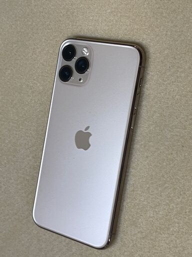 iPhone 11 Pro 256GB au SIMロック解除済み カメラ不具合あり 利用制限