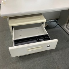 【値下げ】オフィス用デスクと引き出し　4セット