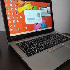 東芝 2IN1 タブレットPC 高速SSD240G搭載 メモリ4G タッチパネル