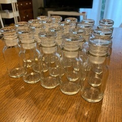 【決まりました】ガラス製　スパイスボトル20本(日本製)