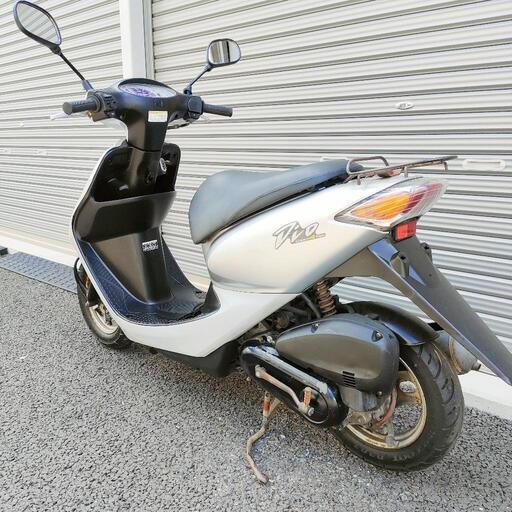 2235.安心の水冷エンジン スマートディオ バッテリーシートミラー新品
