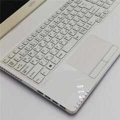 保証付 即使用可 15.6型 ノートパソコン 富士通 AH30/X 中古美品 AMD 4GB DVDマルチ 無線 Bluetooth Webカメラ Windows11 Office 保証付 即使用可 15.6型 ノートパソコン 富士通 AH30/X 中古美品 AMD