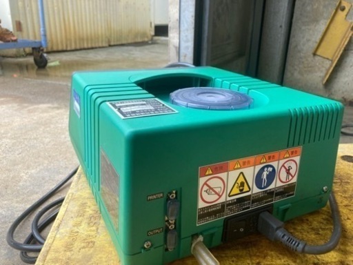 自動車排気ガス測定器