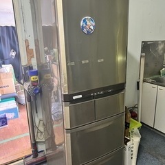 冷蔵庫　2009年製　大型冷蔵庫