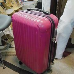 スーツケース　ピンク　キャリーバッグ　ハードタイプ　鍵付き　軽量...