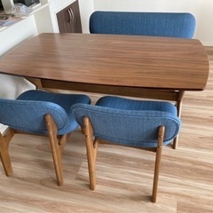 ■ニトリ　ダイニングセット　テーブル　イス3脚■クリーニング済み【管理番号80609】