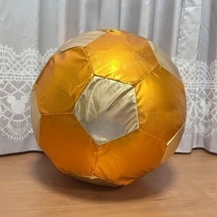 巨大サッカーボール