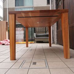 NAGANO INTERIOR(ナガノインテリア)のREAL DT400 ブラックチェリー材 ダイニングテーブル。落ち着いた色合いとナチュラルな質感が魅力の4人用食卓。北欧スタイルや和の空間にも♪CH304