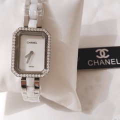 フランス土産の時計　新品　保護シート付き　箱無　黒と白２つセット価格　代引きなら2万円　9/15出品終了