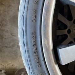 【値下げしました】【引き取り希望】ELEGANT 20インチ4本タイヤ付き