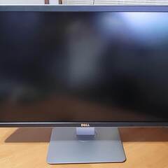 美品！DELL Professionalシリーズ 28インチ 4Kモニタ P2815Qf 中古完動品！