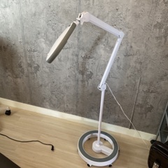 【ネット決済】LED フロアスタンド 拡大鏡ライト