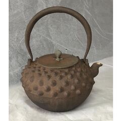 e1962 鉄瓶 龍文堂造 鬼霰 時代鉄瓶 茶道具 煎茶道具 e1962 鉄瓶 龍文堂造 鬼霰 時代鉄瓶 茶道具 煎茶道具