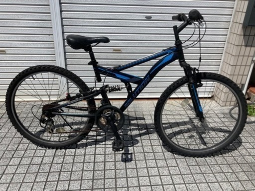 26インチマウンテンバイク】3x6段 18段変速付 フロントとセンターに