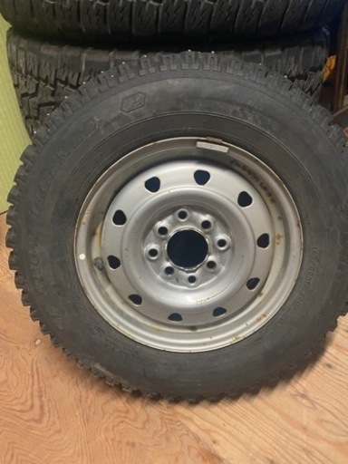 165/80R13 ダンロップ　スパイクタイヤ　スチールホイール付き