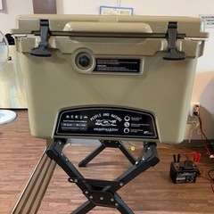 引き取り限定　ノーザンクーラーボックス　スタンドセット　33.1ℓ 